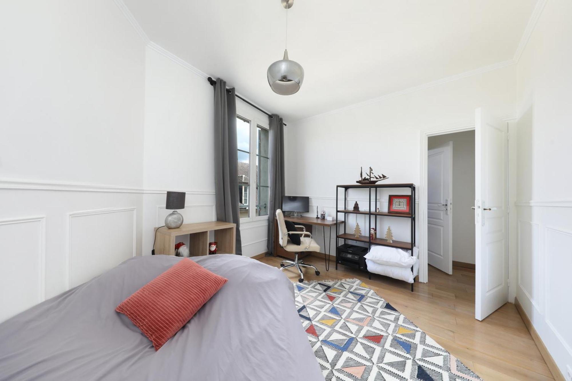 Charmant Appartement Dans Le Centre Ville, A 2 Minutes Du Palais Compiegne Bagian luar foto