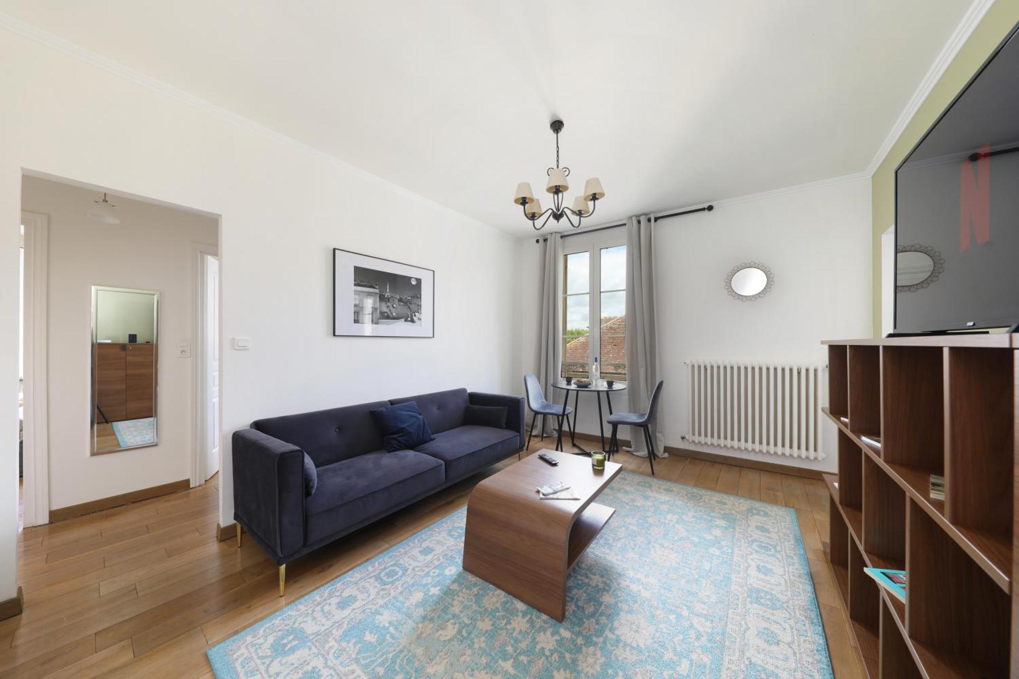Charmant Appartement Dans Le Centre Ville, A 2 Minutes Du Palais Compiegne Bagian luar foto