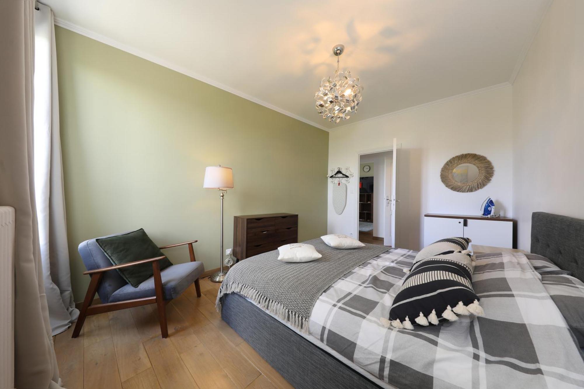 Charmant Appartement Dans Le Centre Ville, A 2 Minutes Du Palais Compiegne Bagian luar foto